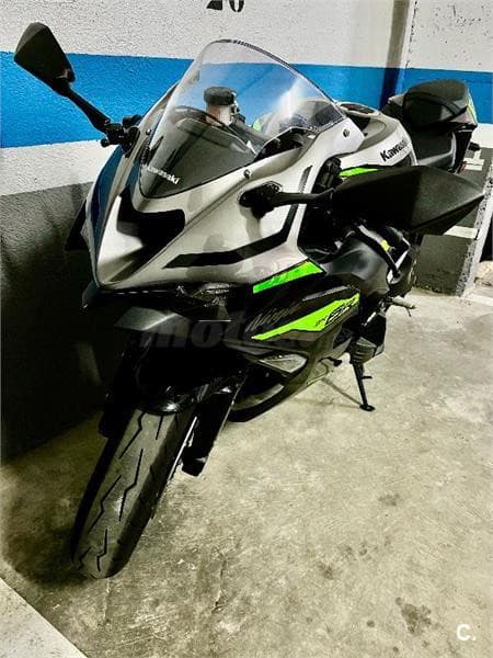 Kawasaki ZX 6R – Vista 2