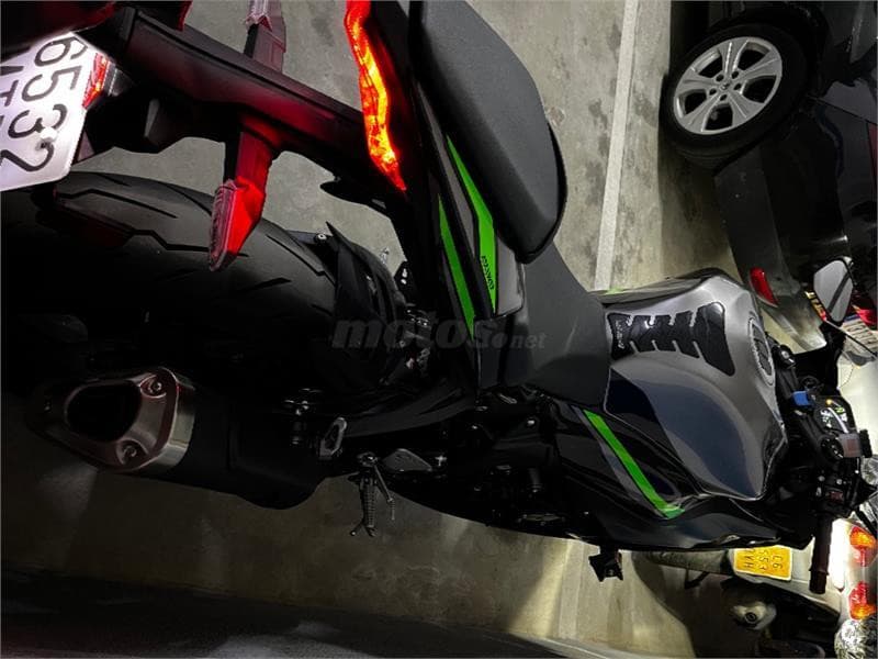 Kawasaki ZX 6R – Vista 7
