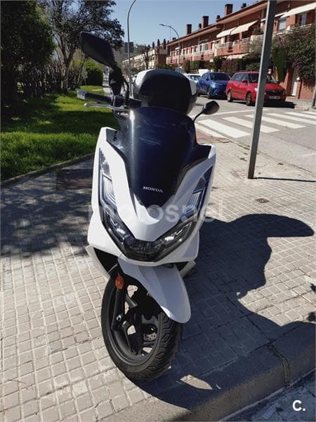 Honda PCX 125 – Vista 3