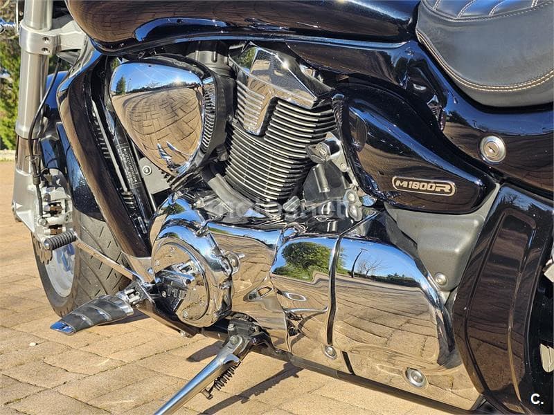 Suzuki Intruder M1800R – Vista 3