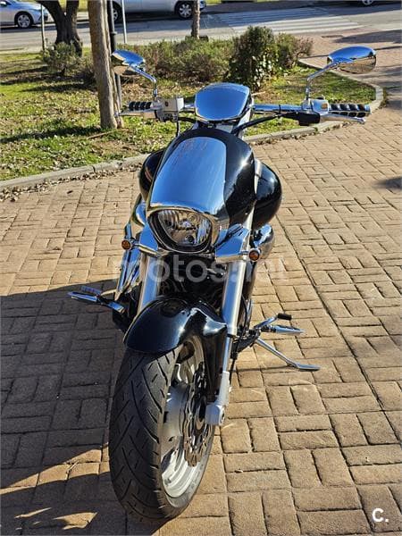 Suzuki Intruder M1800R – Vista 5