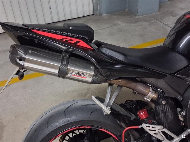 Yamaha YZF R1 – Vista 9