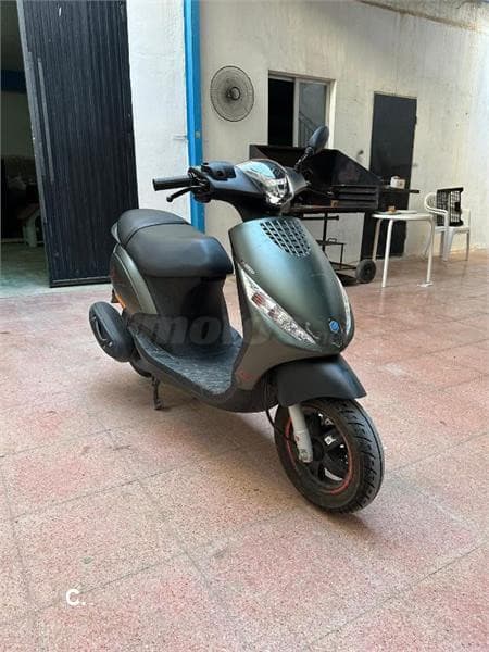 Piaggio ZIP 50 4T – Vista 1