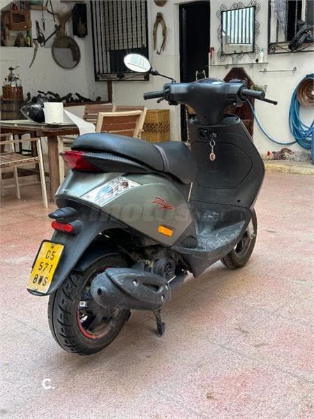 Piaggio ZIP 50 4T – Vista 2