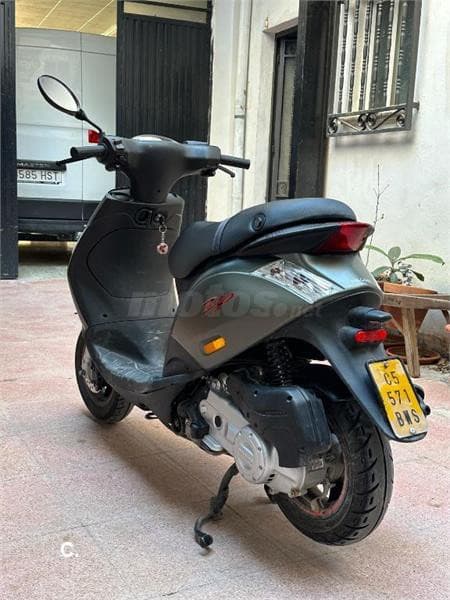 Piaggio ZIP 50 4T – Vista 6
