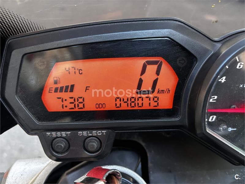 Yamaha FZ6 N S2 – Vista 4