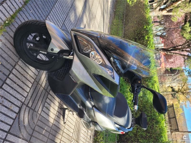 Kymco Super Dink 300I ABS – Vista 2