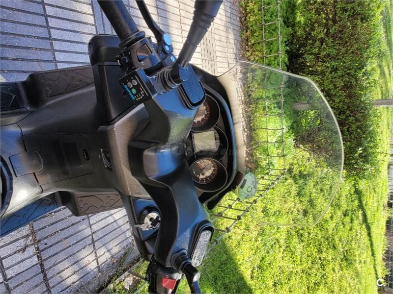 Kymco Super Dink 300I ABS – Vista 5