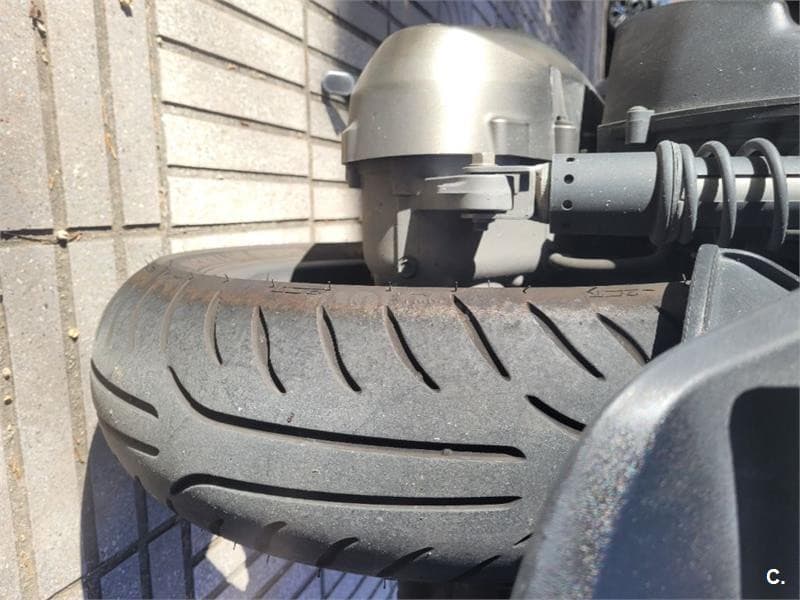 Kymco Super Dink 300I ABS – Vista 7