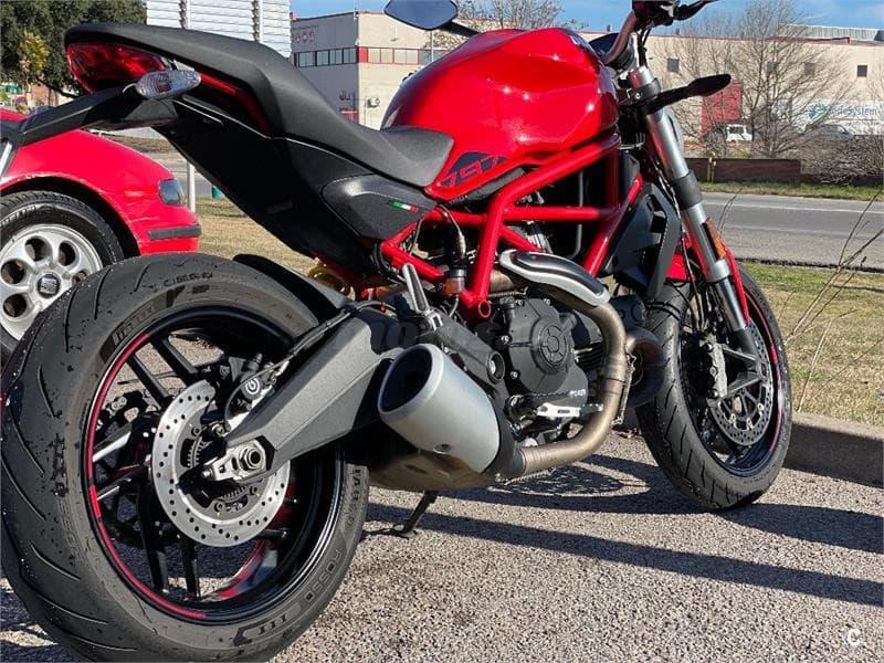 Ducati Monster 797 – Vista 3