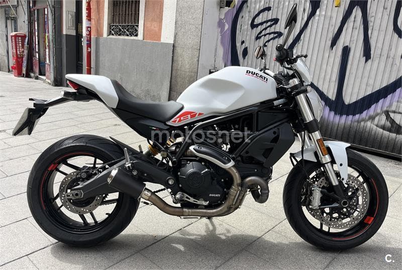 Ducati Monster 797 – Vista 1