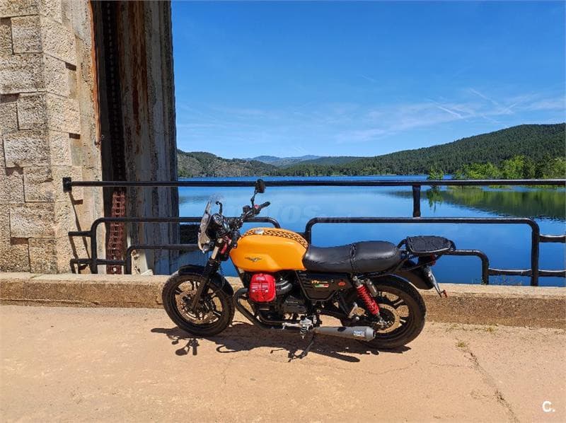 Moto Guzzi V7 III 4950 € 2019 Madrid - 2