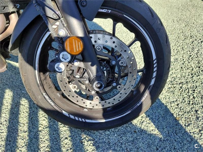 Yamaha MT-07 – Vista 7