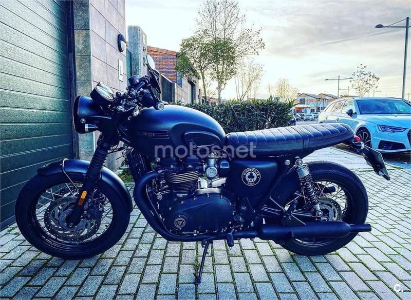 Triumph Bonneville T120 – Vista 19