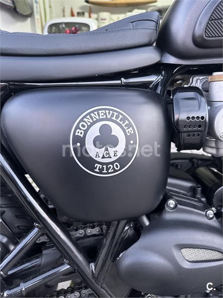 Triumph Bonneville T120 – Vista 5