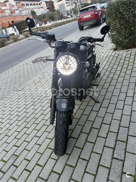 Triumph Bonneville T120 – Vista 7