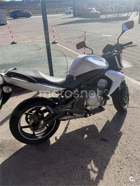 Kawasaki ER 6N  ABS – Vista 2