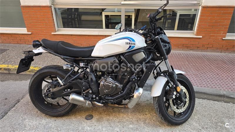 Yamaha XSR700 – Vista 1