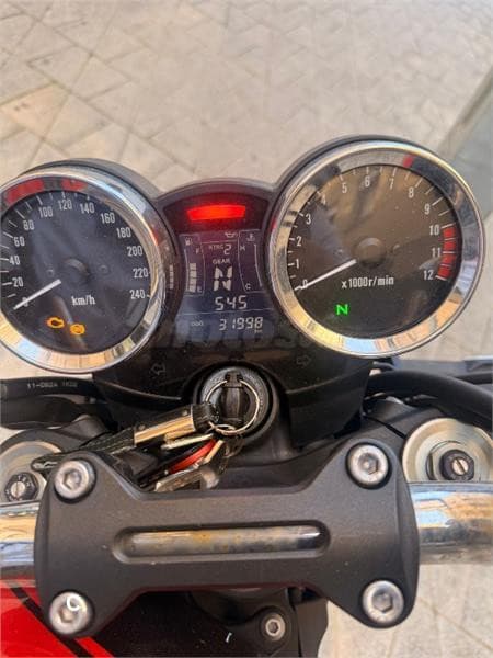 Kawasaki Z900RS – Vista 4