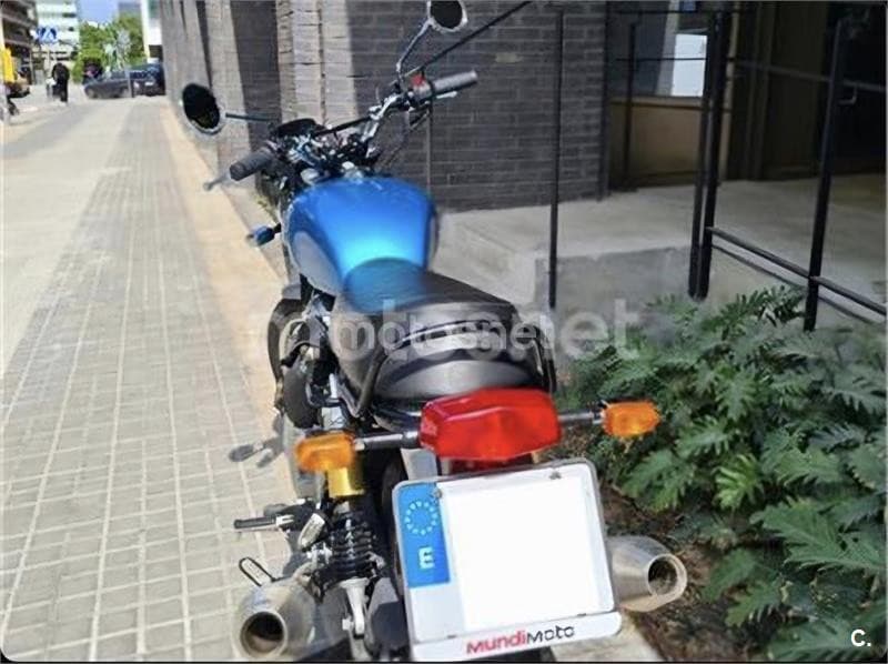 Royal Enfield Interceptor 650 – Vista 2