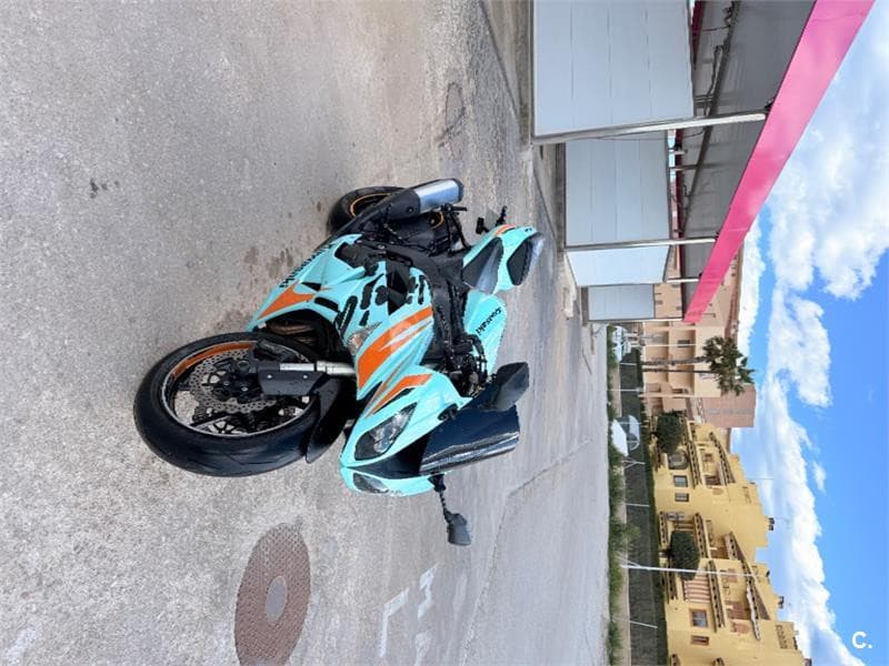 Kawasaki ZX 6R – Vista 2