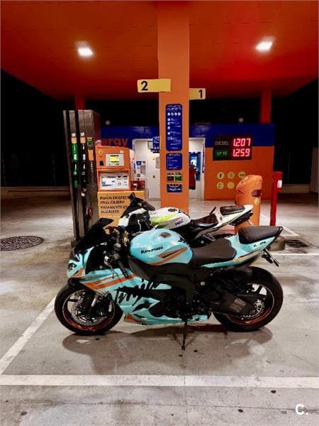 Kawasaki ZX 6R – Vista 4