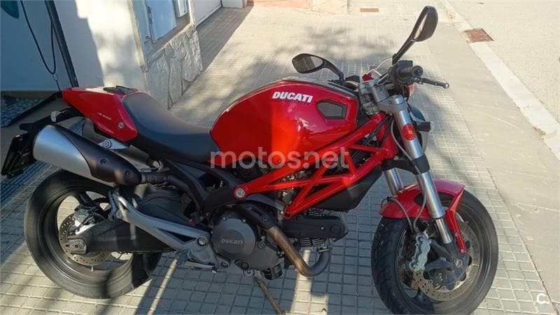 Ducati Monster 696+ ABS – Vista 1