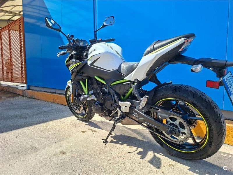 Kawasaki Z 650 – Vista 2
