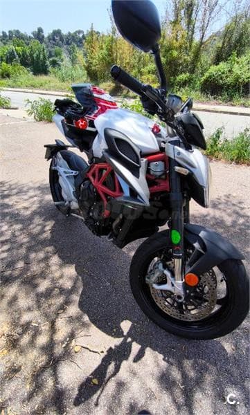 MV Agusta BRUTALE 800 EAS – Vista 3
