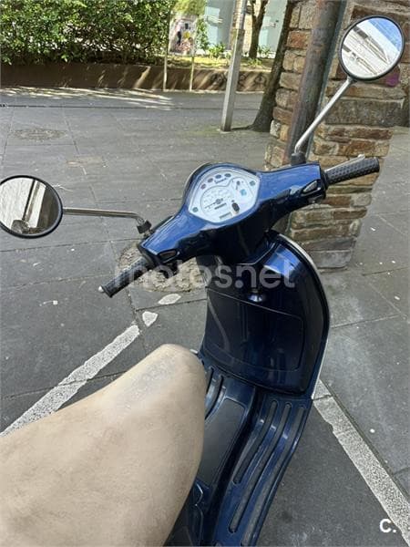 Vespa LX 125 – Vista 3