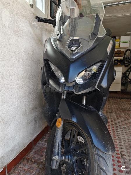 QJ Motor MTX 125 – Vista 2