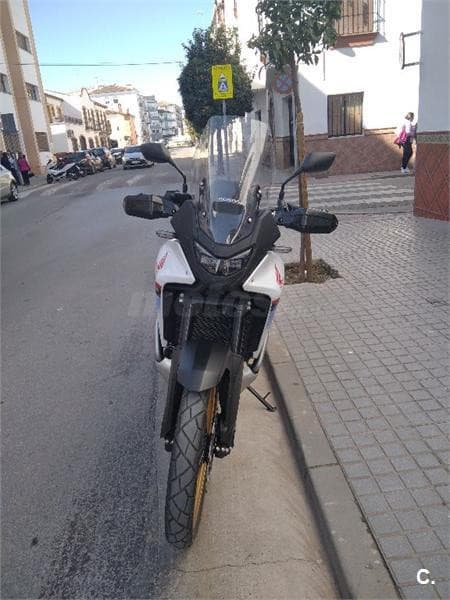 Honda XL 750 Transalp – Vista 3