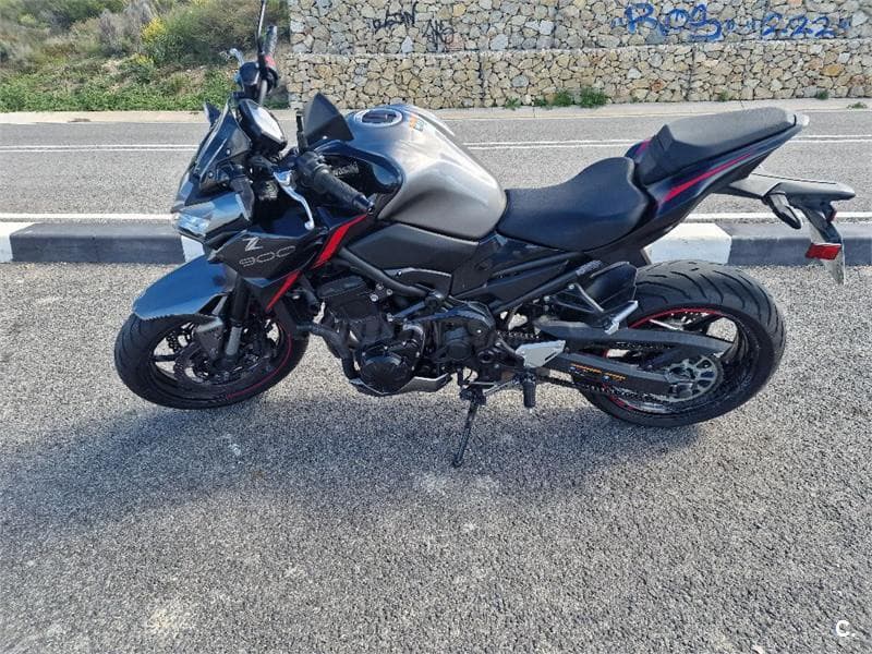 Kawasaki Z 900 – Vista 1
