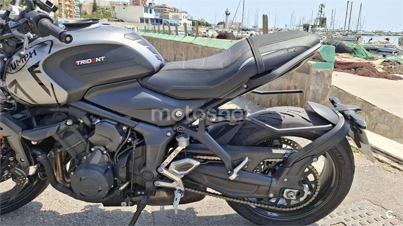 Triumph Trident 660 – Vista 7