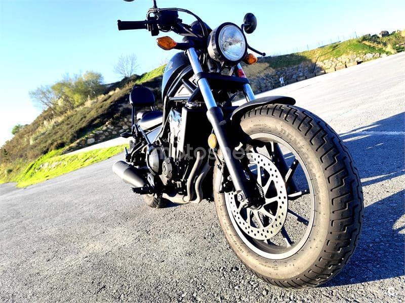 Honda CMX500 Rebel – Vista 2