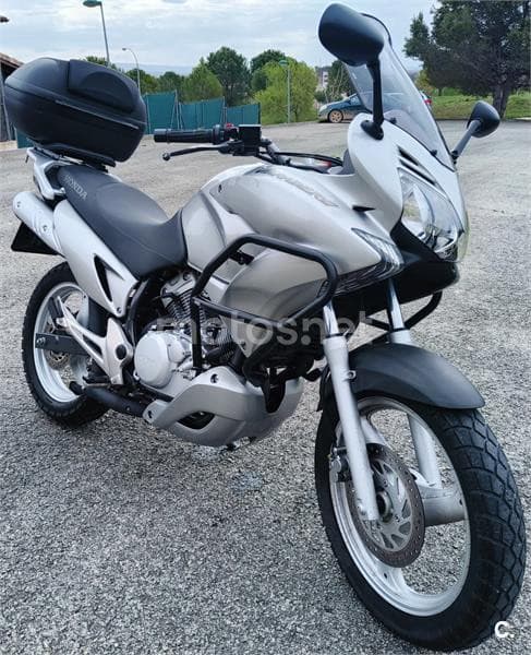 Honda XL 125V Varadero 2900 € 2010 Navarra - 1