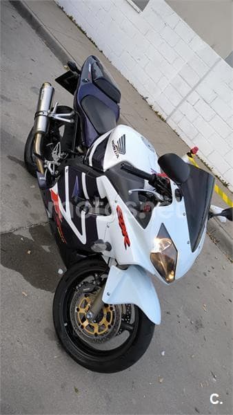 Honda CBR 600F Sport – Vista 3