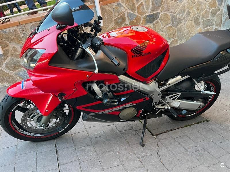 Honda CBR 600F – Vista 1