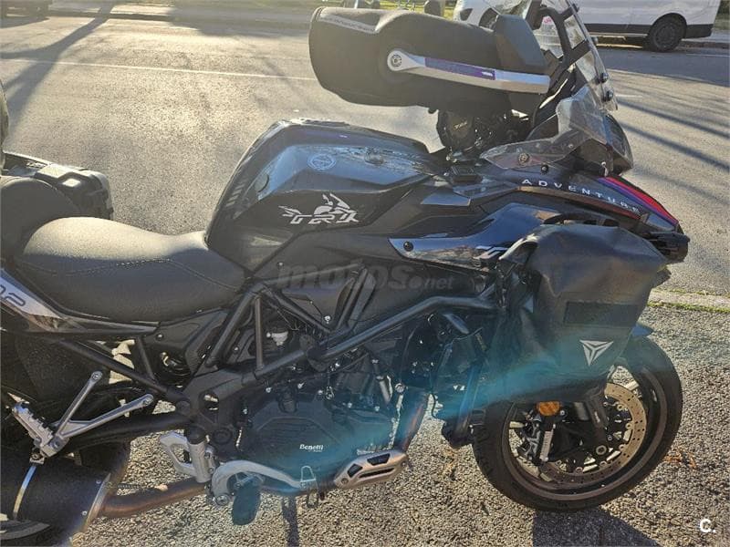 Benelli TRK 502 – Vista 6