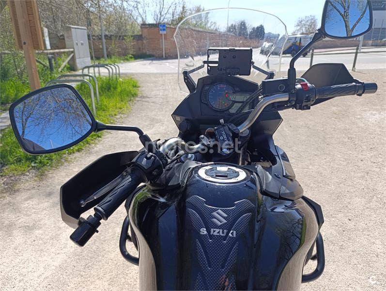 Suzuki V-Strom 650 XT ABS – Vista 11