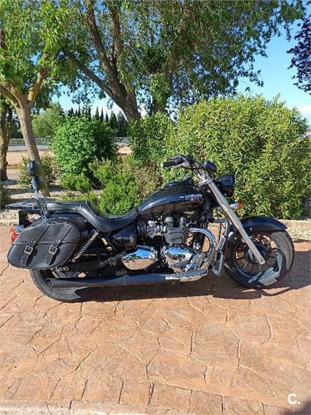 Triumph America 900 – Vista 3