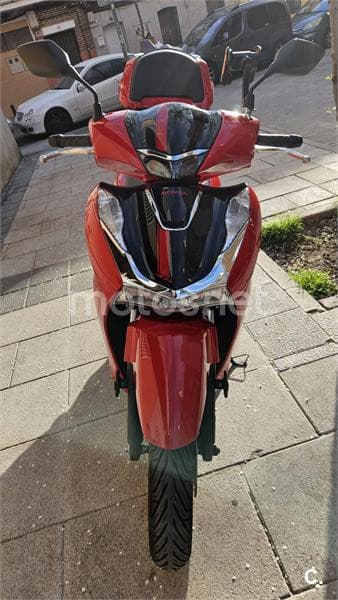 Honda SCOOPY SH125i ABS – Vista 3