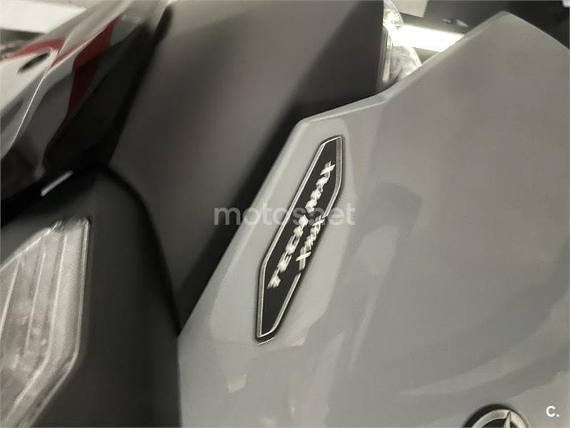 Yamaha XMAX 300 – Vista 14