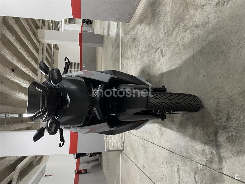 Yamaha XMAX 300 – Vista 3