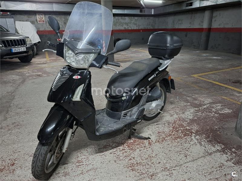 Kymco People 125 S – Vista 3