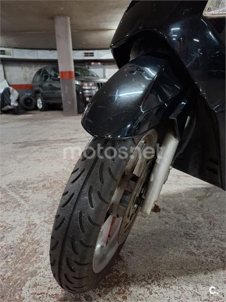 Kymco People 125 S – Vista 4