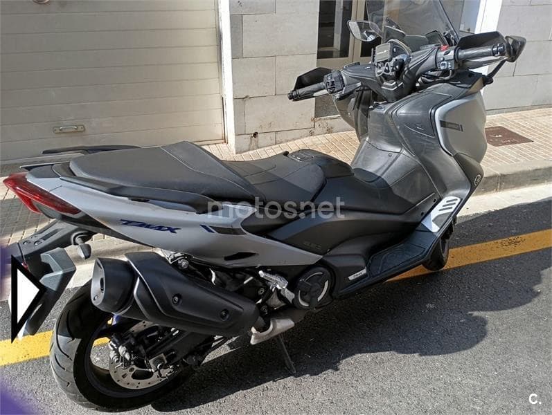 Yamaha TMAX 560 ABS – Vista 4