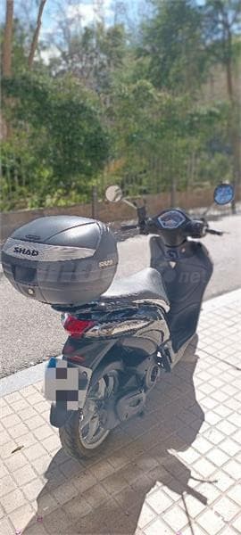 Piaggio LIBERTY – Vista 3