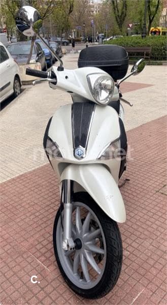 Piaggio LIBERTY S 125 – Vista 1