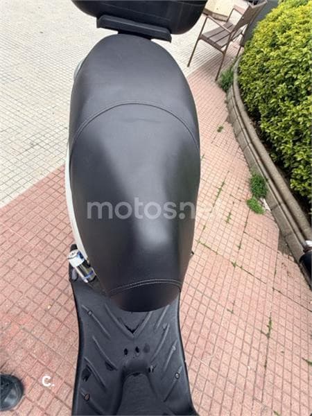 Piaggio LIBERTY S 125 – Vista 19